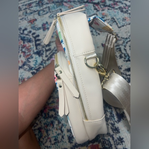 Petunia Pickle Bottom Disney Princess Courage and Kindness Criss-cross sling bag - Picture 12 of 12